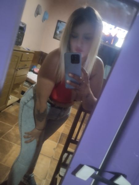 Hola soy Jessi te ofresco masajes descontracturantes ☺️
Vení a probarlo🫦