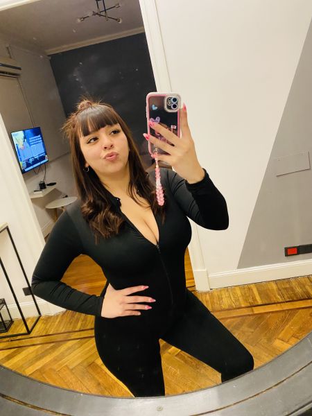 Hola Bebitos soy luli
Estoy en microcentro,soy nuevita en esto
Para pasar a conocerme manden mensajitos 
O se lo van a perder?🔥🔥