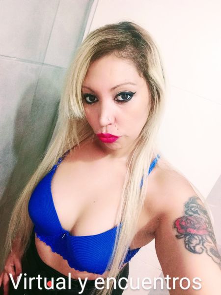 Me gustan los hombres educados soy una RUBIA muy mimosa y complaciente 