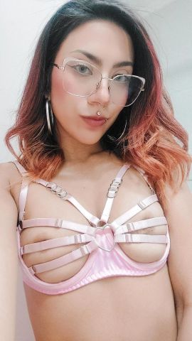 Nikki Lux