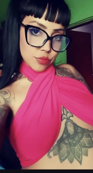👄Soy Naomi tengo 25 años tengo depto propio. Soy una morocha caliente tatuada y multiorgásmica te acabó todo, te comento 
🔥La hora convencional te incluye sexo vaginal, el oral sin forrito
el servicio completo también hago con un mínimo adicciónal
💋me encanta chuparla y ver que cara pones me siento la mejor así me encanta dar placer.  
✖️podes acabarme en la boca   
✖️También hago anal.         
✖️me trago tu lechita🍼
✖️Realizo atención a parejas, tríos y lesbico.
🚫NO HAGO SEXO ANAL NI VAGINAL SIN PROTECCIÓN 🚫
✅IMPRESCINDIBLE HIGIENIZARSE ANTES DEL SERVICIO
