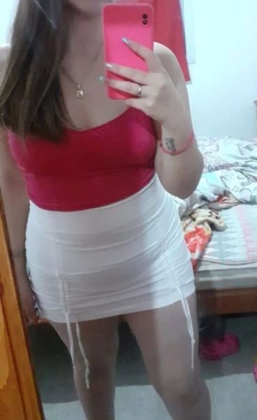 Hola Soy Nueva En La Página Estoy Disponible 