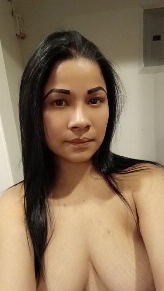 Hola chica latina disponible escribe al dm 