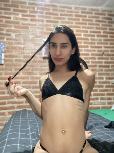 Pendeja Trans toda natural sin ninguna operación, muy putita dispuesta a cumplirte tus fantasías mi amor🥰😘 también tengo venta de contenido. Consúltame bb😈🥵 SOLO HOTEL
