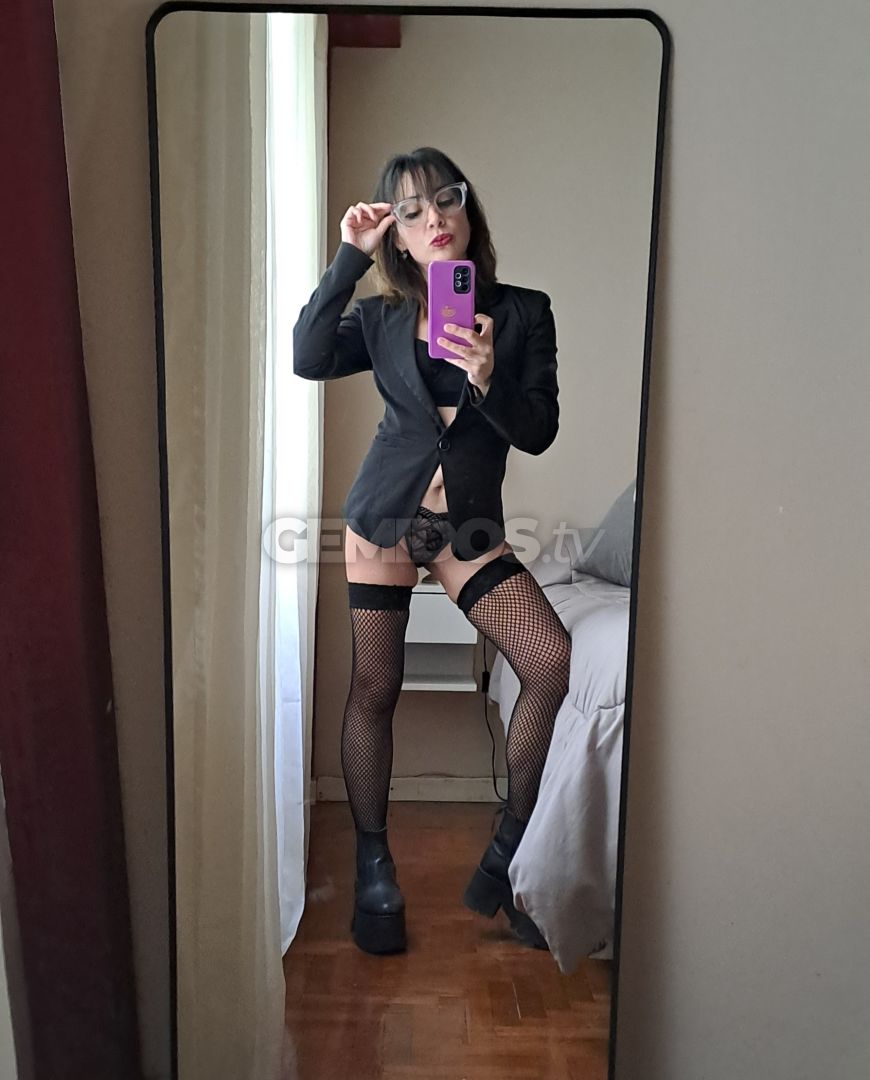 Mia 