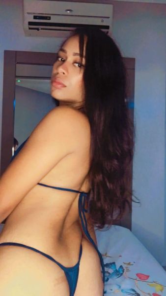 me llamo Angy soy una jovencita hermosa Morena Colombiana con linda presencia, me considero una buena persona, tierna y cariñosa me encanta  conocer nuevas amistades y disfrutar al máximo, me gusta dar y recibir cariño,  mi trato es único soy exclusiva y muy apasionada,   espero conocerte y compartir lindos momentos contigo, soy muy entregada, educada, respetuosa y alegre.

llámame..

te encantaran poseo una figura de diosa.

Mi trato es de lujo.

Si deseas deleitarte con mi sensual compañía.