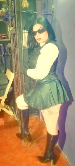 Dominatrix Geiko
