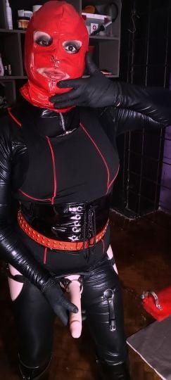 Dominatrix Geiko