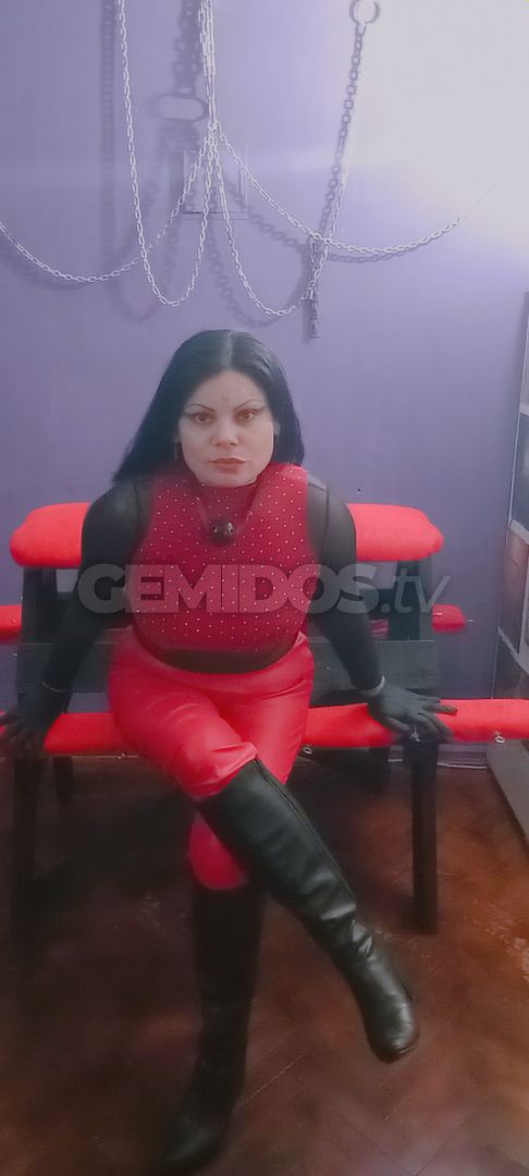 Dominatrix Geiko