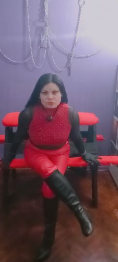 Dominatrix Geiko