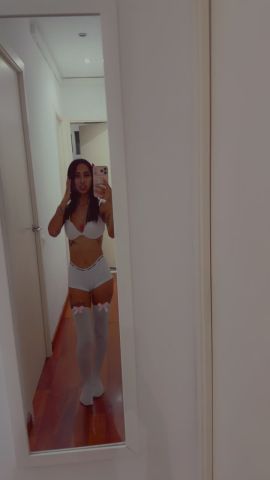 Zoe