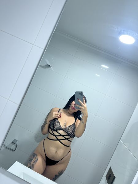 Te invito a pasar una hora de solo placer tengo diferentes servicios Masajes eroticos servicios mixtos y full scort llamame y te contaré todos mis servicios te espero en mi departamento privado con estacionamiento tengo calefacción y muchos deseos de atenderte papasito