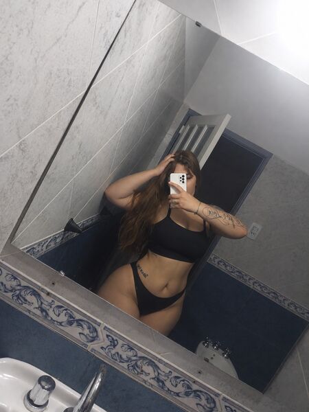 Escorts Arene in Ezeiza