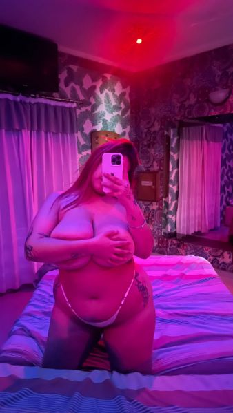 Hola mi amor soy Lunita 💘
 te espero para pasar un momento super lindo y de mucha calentura 😈😈😈, tengo 120 de lolas naturales y una colita bien carnosa 😍💋💋