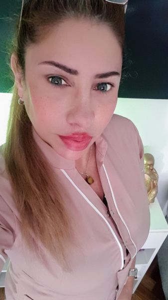 ESCORTS 🔥🔥
Y Masajista profesional 

BRINDO...
SEXO LIBRE  las veces q puedas
En la hora , 
Y en la media también
Atención 
A HOMBRES

 la más putita 💯🔥🔥
me gusta todo re golosa,.
Besitos , caricias y mimos,
Te hago el mejor garganta profunda q vas a probar  te saco toda la lechita!
Todo sin apuros .. 

Lugar muy reservado 
Climatizado
Música suave 
Duchas antes y después de la sesión.

También  brindo 
PROSTÁTICO CON JUGUETITOS
A primerizos y experimentados
Venite q te va a encantar y vas a pedirme más.
Opcional 
Sesión de kinesiología estiramiento
  o Reiky 🙌
