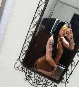 Mia 