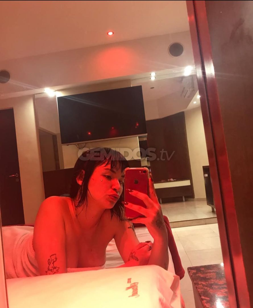 Mia 