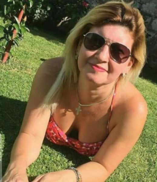 Excelente servicio completo,sumisa y complaciente .... Besos reales onda novios ,prebucal sin globito.... 