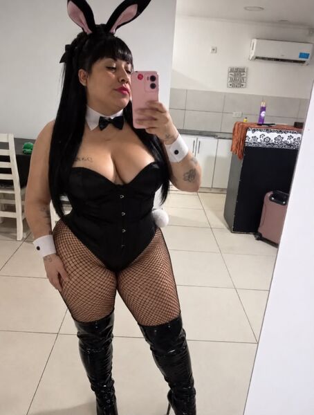 Escorts Eluney en Ezeiza