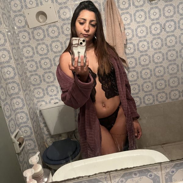 Hola amor soy nueva en el rubro te espero para pasar un Buen momento sin apuros 🔥😈