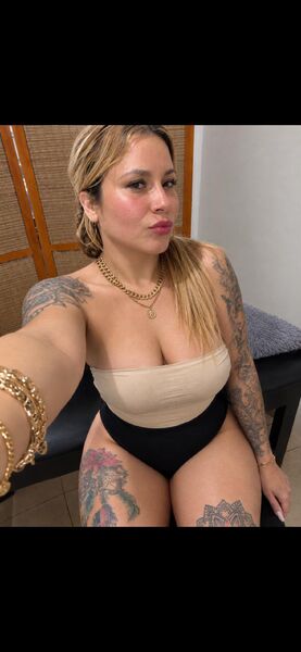Escorts Romi en Flores