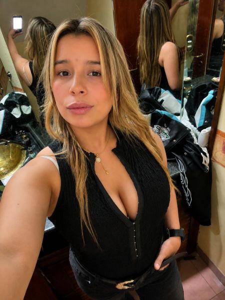 🌹 Tu mejor elección 🌹, simpática y muy cariñosa. Morocha, sensual y muy femenina. Una experiencia que no vas a olvidar. ✨