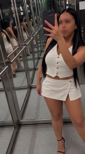 Escorts Agustina en Martinez