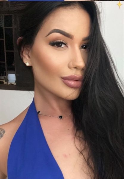 NO SOY trans !!!!!!!!!!!! 👈👈👈👈

Soy 100% natural, con curvas marcadas, glúteos grandes y pecho pequeño. Tengo ese estilo de novia que sabe cómo volverte loco desde el primer momento.

Recibo en un lugar privado y discreto. También atiendo a domicilio y recibo parejas.



🇧🇷 Brazilian in Barcelona for just one week
I’m 100% natural, with curves, a big booty and a small chest. I have that girlfriend experience vibe and know how to drive you crazy from the very beginning.

I receive in a private and discreet location. I also offer outcalls and welcome couples.