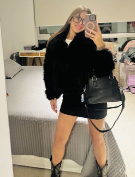Mia