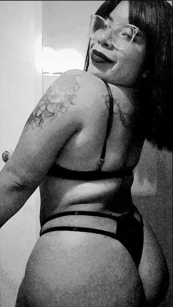😈 No soy para cualquiera…
Me gusta provocar, calentar y cumplir fantasías 🔥
Contenido + encuentros + videollamadas hot 💋
Si te animás, escribime al WhatsApp…