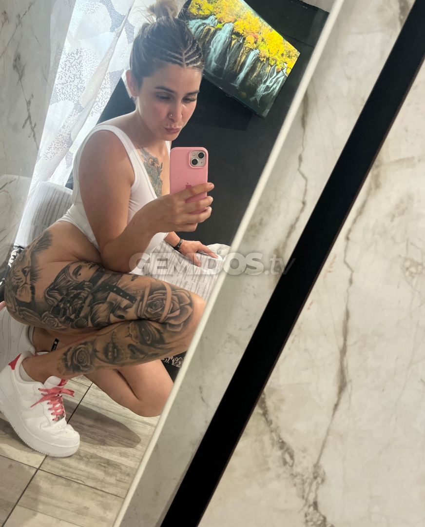 Mia