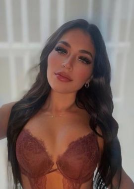 Mia Laureentt