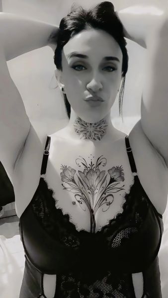 Madura rica tatuada, con mucho placer para dar . Me encanta hacer sexo oral y soy la número uno en squirt . 
NO LLAMAR!!! SOLO CONTESTO MENSAJES 
