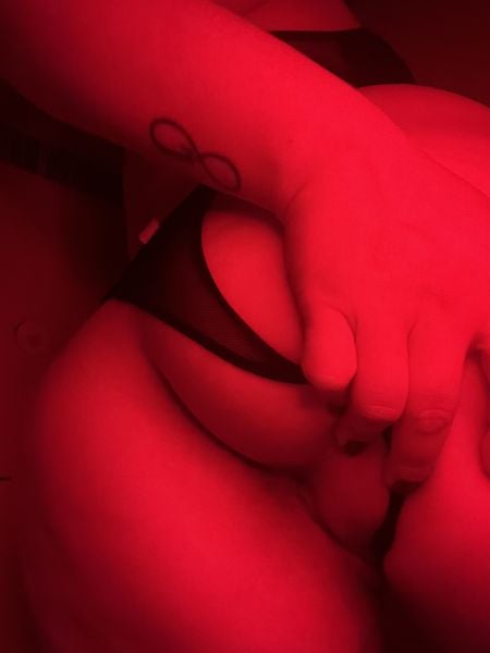 Si buscas atención, cariño y alguien que te escuche,llegaste al lugar indicado ... Solo virtual 💞🔥