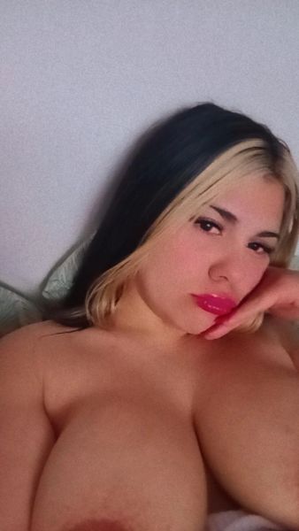 Hola amor soy Catherin te comento que soy nuevita en el rubro te espero para pasar un lindo momento hot😈 con masajes, mimos y cariños, trato nivel amante
No te vas arrepentir, espero tu mensajito amor ♥️