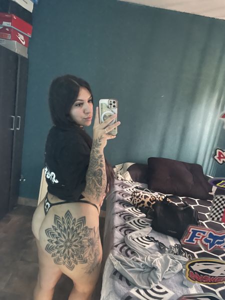 Escorts Abril  en Zona Oeste