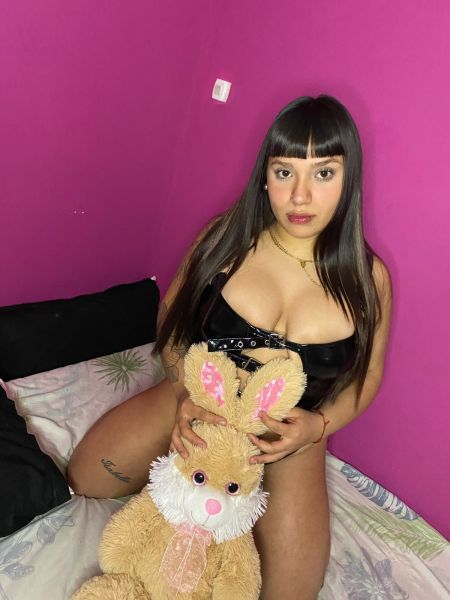 Holi soy Solcito ,soy súper nuevita en esto , pero con muchas ganas de aprender y disfrutar de un momento lindo y lleno de pasión 💋❤️