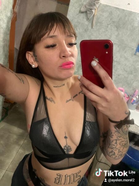 Escorts Candela in Quilmes