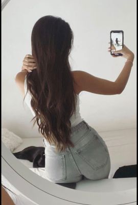 Amira 