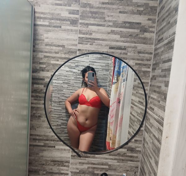 Hola mí amor soy Talia, mi servicio es estilo novia soy acompañante categoría V.I.P mi objetivo principal es que te relajes y disfrutes🔥🥵. Soy discreta reservada toda una dama con la cual podes cumplir cada una de tus fantasías 😈 mándame un mensajero y coordinamos para pasarla bomba 🤤🔥