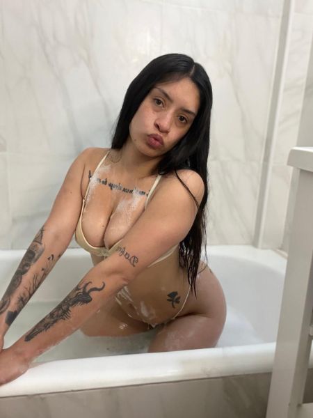 Soy una mujer encantadora que me gusta ofrecer servicios únicos e inolvidables especial para cada cliente.❤️
