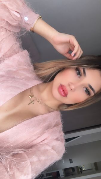 Hola mi nombre es Francia 🖤 soy una chica bella y sensual estoy aquí para complacerte de una manera única….💋 ven a probar de mis encantos, mi suave piel y rico aroma con unas curvas hermosas y un cuerpo que podrás recorrer por completo me encanta ser complaciente con quien me visita, mi intención es mantener intensos encuentros con caballeros elegantes y educados, te espero…. ♥️ acepto débito y crédito 