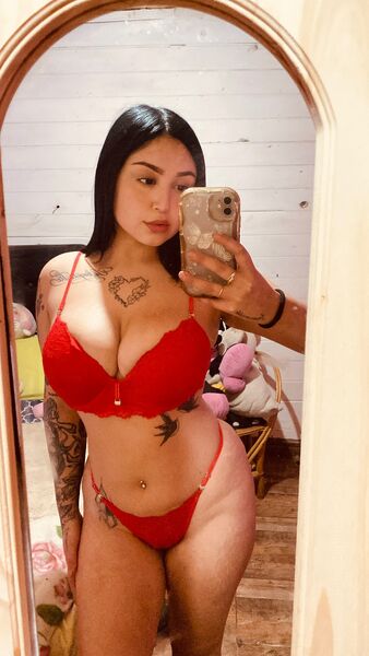 Escorts Karen 	 Zona Oeste