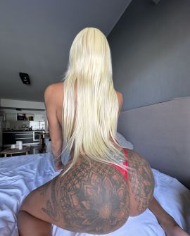Mia