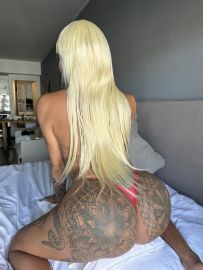 Mia