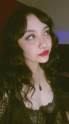 Nina Strange