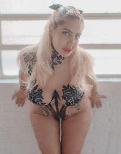 📍Hoy llegando a Neuquén ‼️

Soy una mujer Elegante, sensual y auténtica.
Ofrezco experiencias donde la conexión sexual lo es todo.

Mi lugar es excluyo, y discreto 🔥

Pame 🤍



