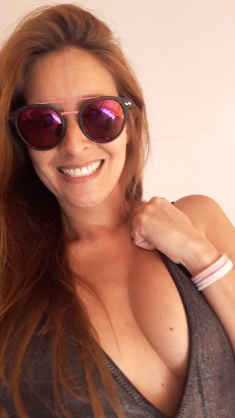 Servicio para CABALLEROS  mayores de 50 años alto nivel zona Gorlero todo tipo de eventos: cenas, viajes, presencias EXPERTA EN CAMBIO DE ROLES masajes profesionales y eroticos tamb a 4 manos.♥️
TRÍOS Y fantasías LUGAR MUY DISCRETO DE 13 A 23 DE LUNES A SÁBADOS 