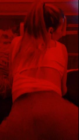 Nicole 