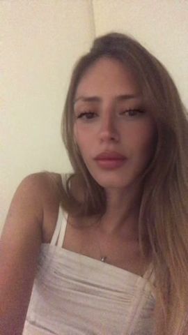 Nicole 